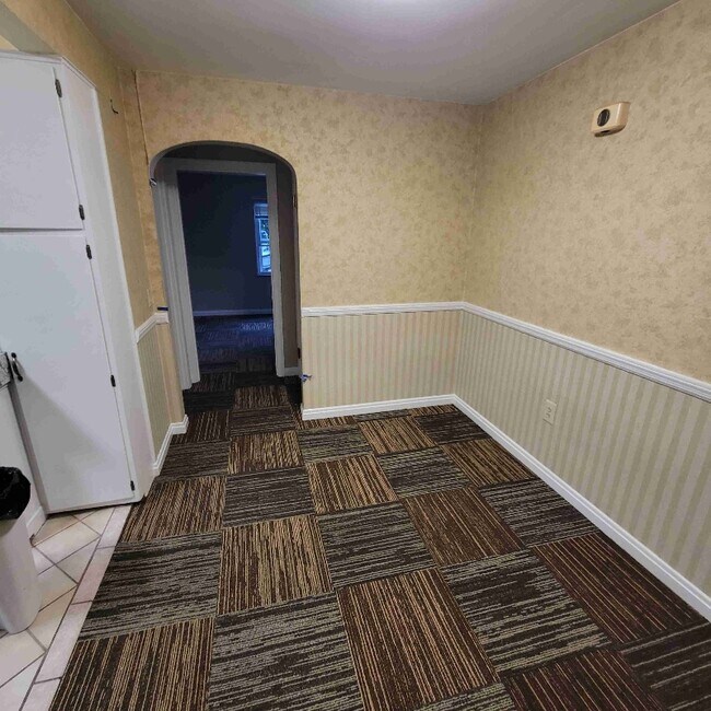 Photo - 4216 South Ave Unit 1