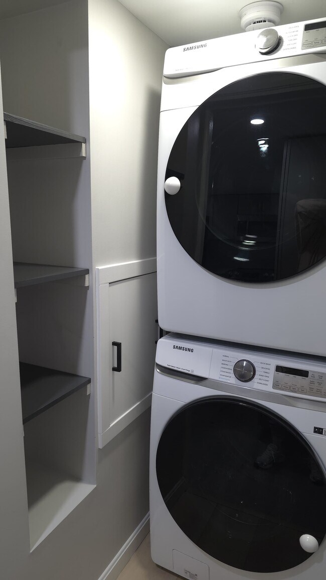 Photo - 266 Mountain Ave Unidad Aparment