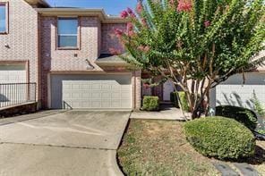 Building Photo - 4018 Willowrun Ln