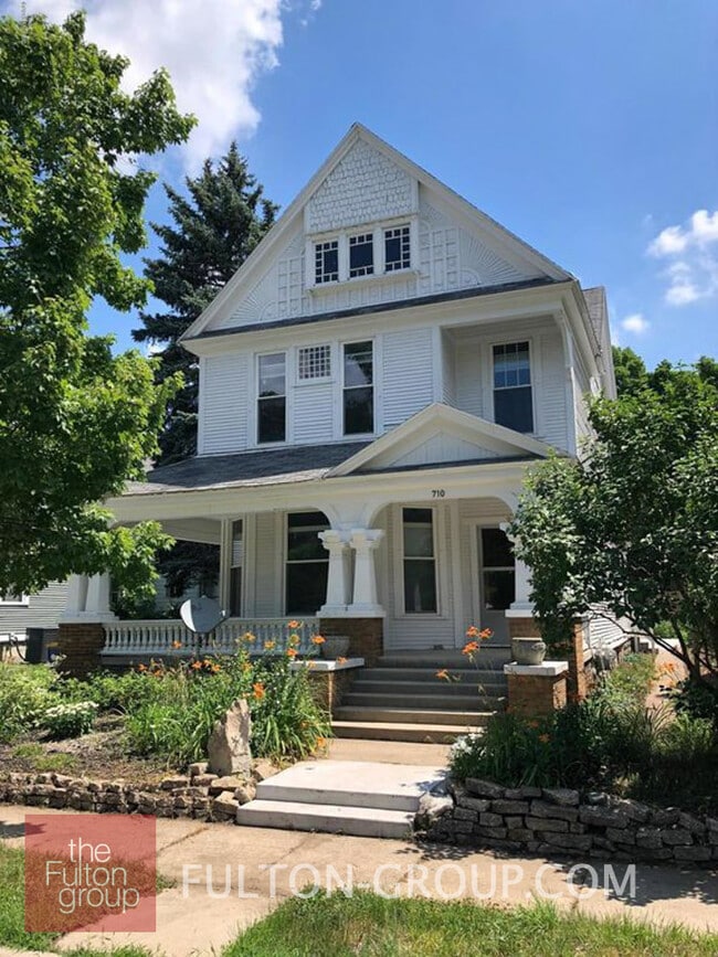 Photo - 710 Morris Ave SE Unit 2