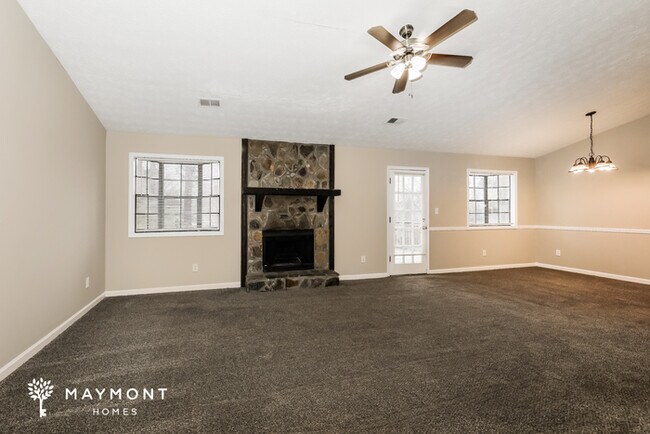 Photo - 9370 Woodloop Ct