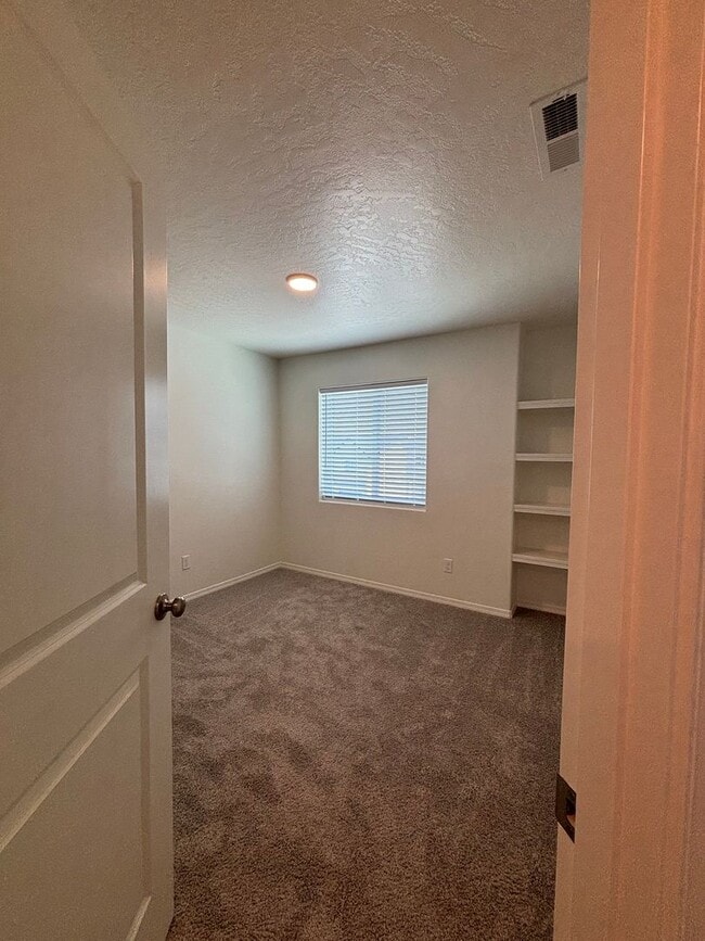 Photo - 3bd 2.5ba Townhome - Ready for Move-In
