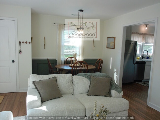 3284 Chickahominy Rd