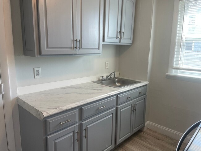 Photo - 21 Kenyon Ave Unidad 2