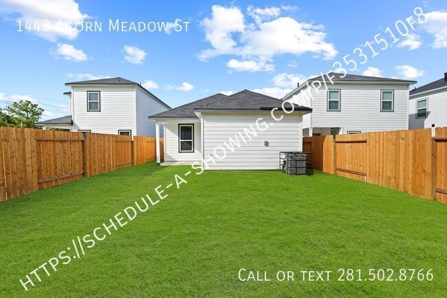 Photo - 1443 Acorn Mdw St