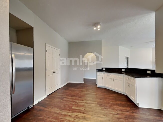 Photo - 5010 Chase Mountain Dr