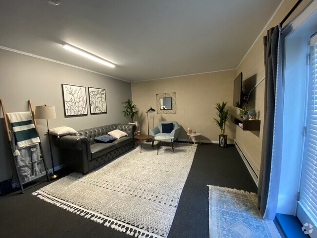 Building Photo - 5174 Hamilton Middletown Rd Unit 2 Rental