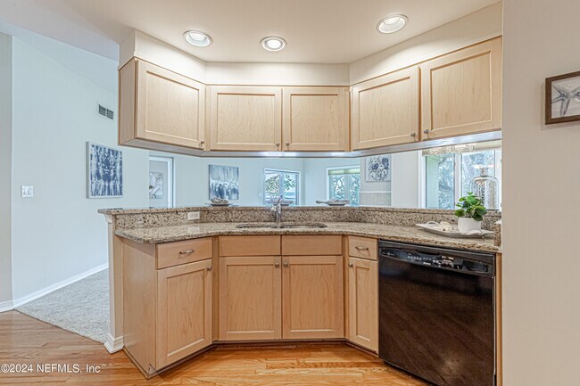 Photo - 2099 Winterbourne W Unit 308