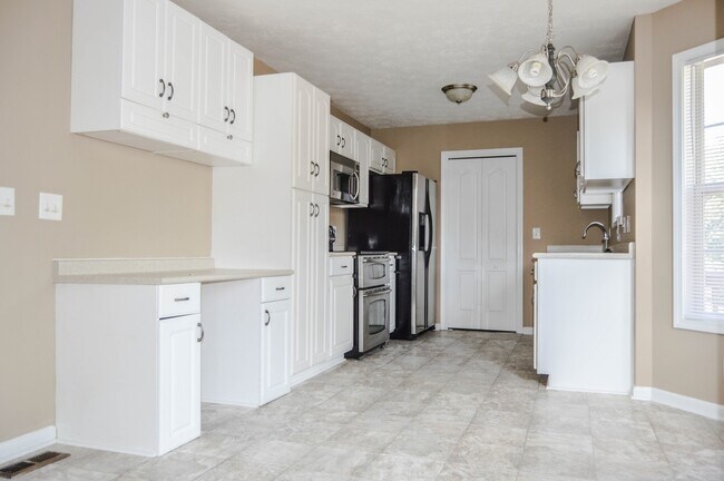 Photo - Pet Friendly Ranch with Bonus!