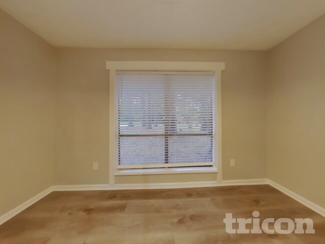 Photo - 1527 Flat Rock Rd