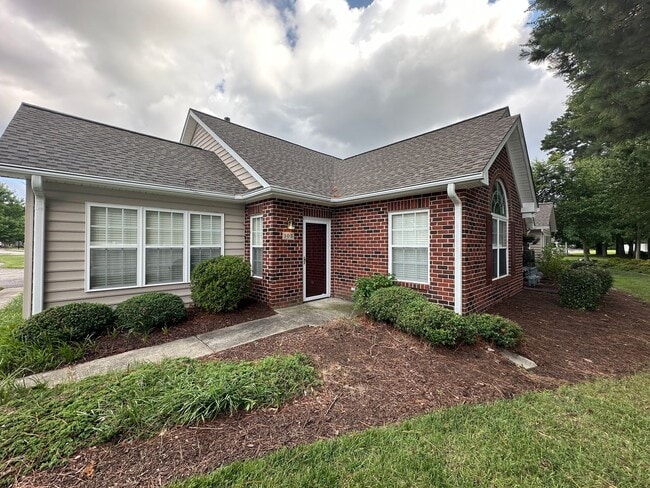Building Photo - Call Amanda Tate at (757)289-6810 for more information