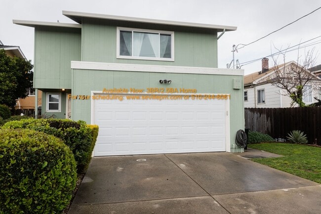 Building Photo - MOVE-IN READY 3BR/2.5BA home!