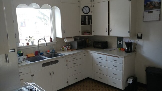 Photo - 109 S 8th Ave Unidad Main Floor