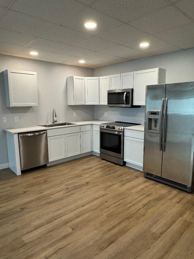 Photo - 249 S Benzie Blvd Unit Apt 1