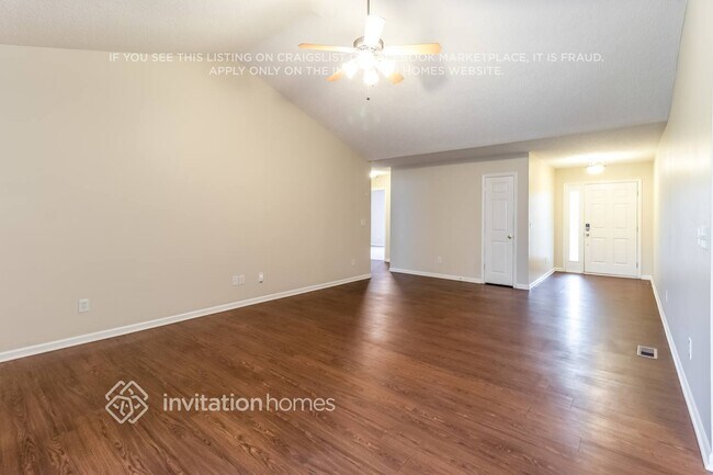 Photo - 400 Bennington Dr