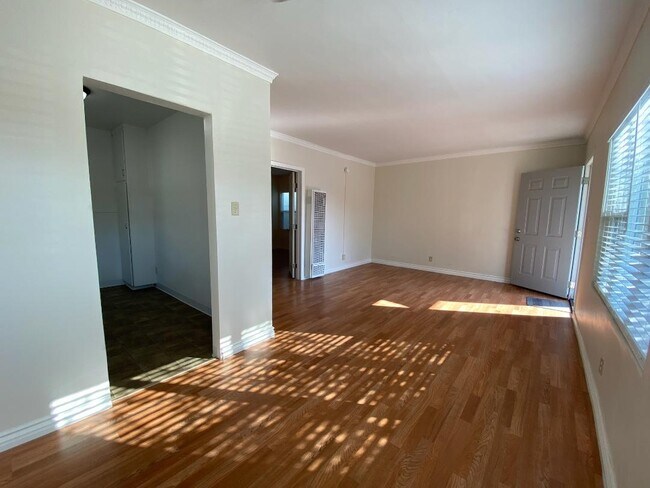 DINING ROOM TO LIVING ROOM