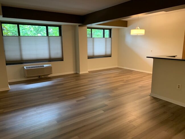 Living/Dining - 3601 Wisconsin Ave NW Unit 103