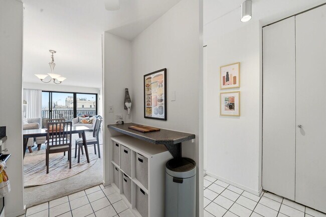 Photo - 2020 N Lincoln Park W Unidad 19C