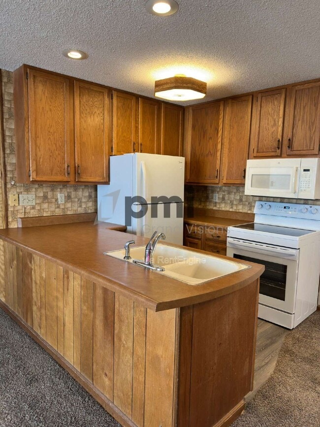Photo - 955 4th St Unit 4