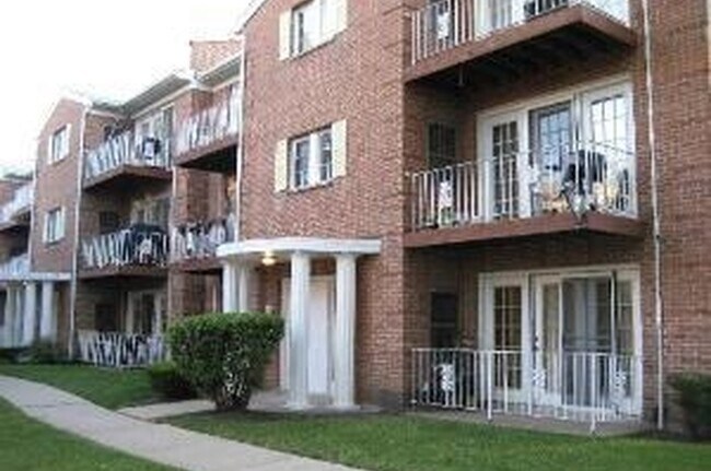 Photo - 684 Quincy Bridge Ln Unidad 102