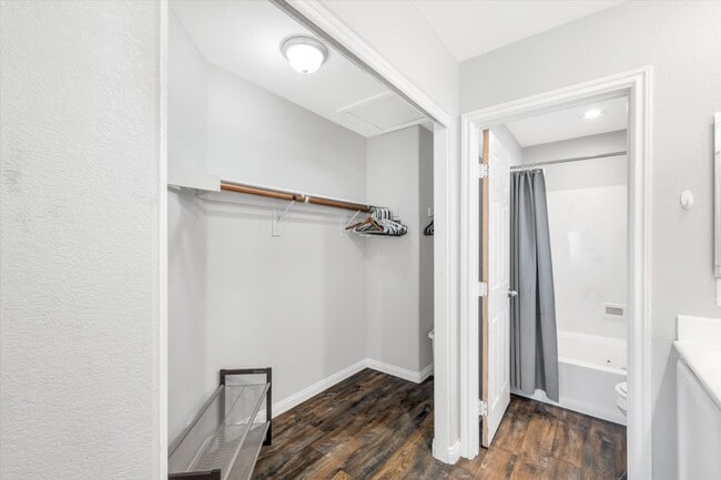 Photo - Great location 3 bedrooms 2 1/2 bath, community pool, St. Rose pkwy and Spencer