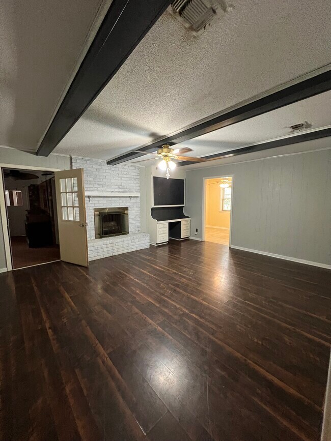 Photo - 30 Broadmoor Dr