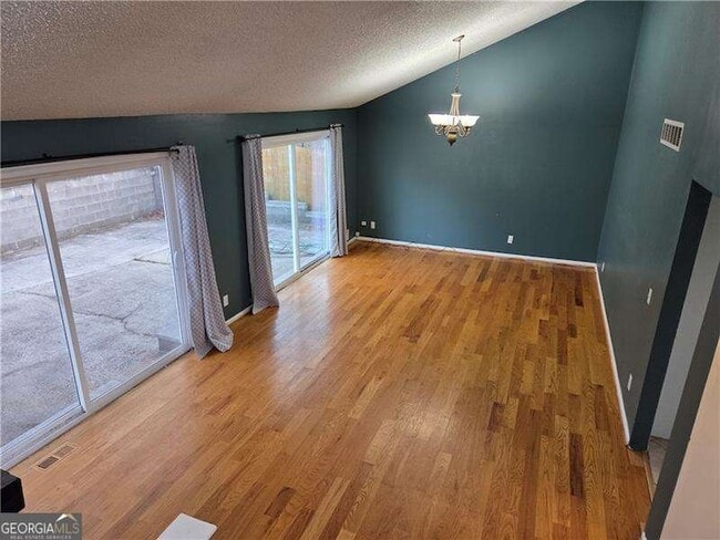 Photo - 3288 Timber Bluff Dr NE