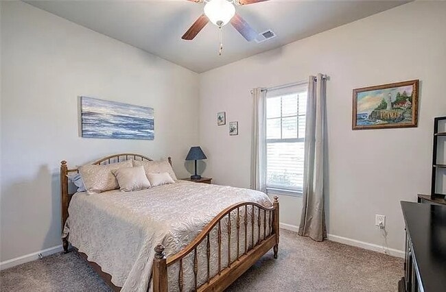 2nd Bedroom - 31 Bentley Ln SW