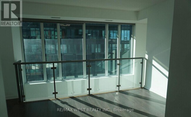 Photo - 150 E Liberty St Unit 812