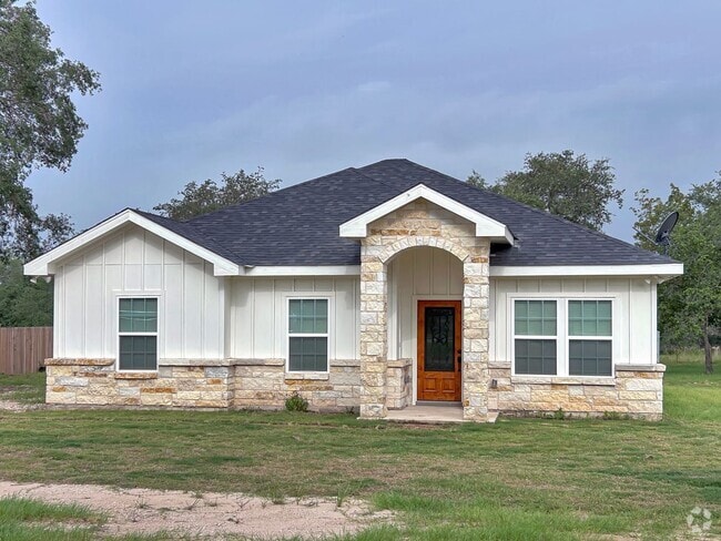 Building Photo - Beautiful Custom Home on 1 Acre in Peacefu...
