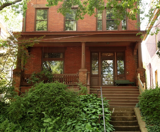 Photo - 403 West St House