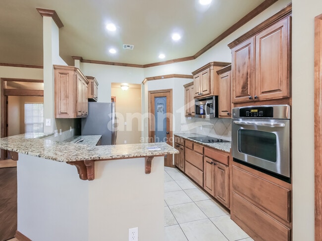 Photo - 809 Tea Rose Dr