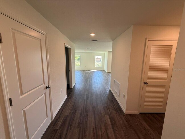Photo - 13453 Kitchener Ave