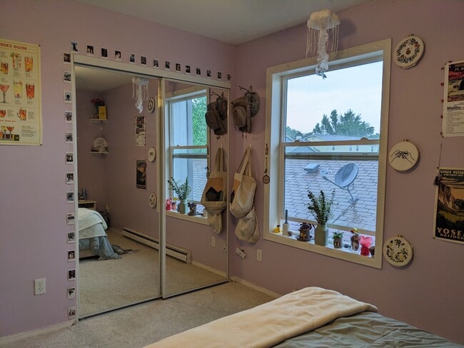 Building Photo - 3205 Azalea Dr Unit 1