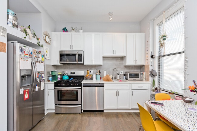 Photo - 1715 S Carpenter St Unit 1