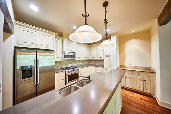 Photo - 2510 N Henderson Ave Unit 20