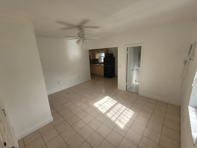 Photo - 1634 NW 29th Ct Unit Efficiency