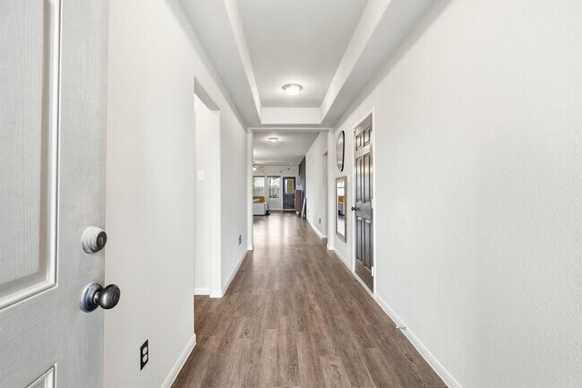 Photo - 6303 Cambrai Wood Ln