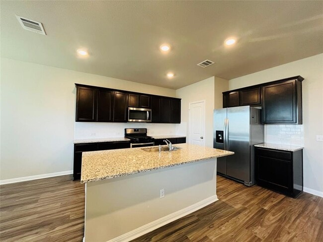 Photo - 121 Arrowhead Vine St