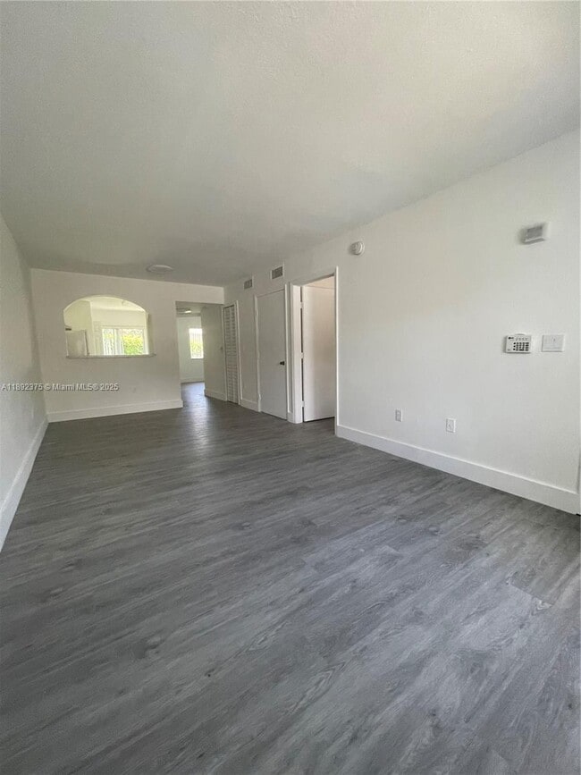 Photo - 2731 SE 12th Pl Unit 102