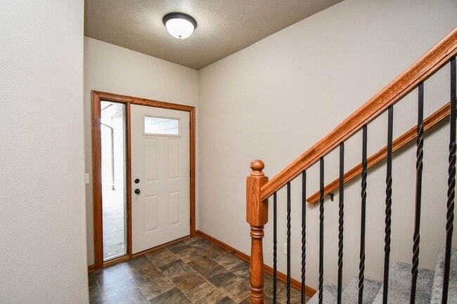 Photo - 8413 W 53rd St