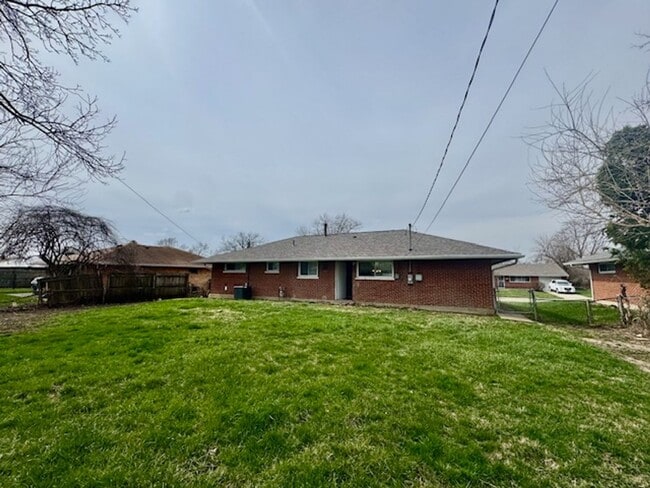 Photo - 3 Bedroom, 2 Bath Ranch Home with Garage and Fenced Yard in Huber Heights