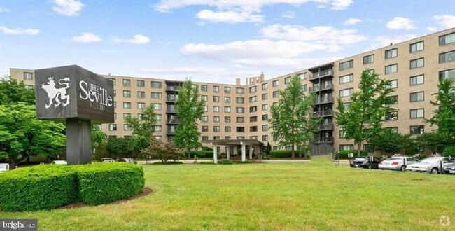 Building Photo - 3450 Toledo Terrace Unit 507 Rental