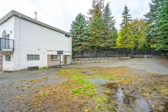 Photo - 5880-5268 268 St