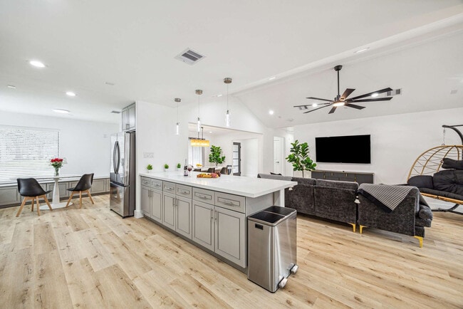 Photo - 5631 Cerritos Dr Unit SI ID1514826P