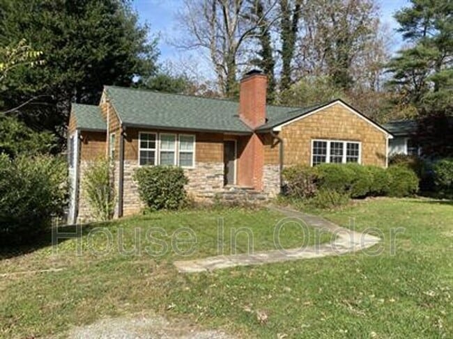 Building Photo - 103 Cedar Ln Rental