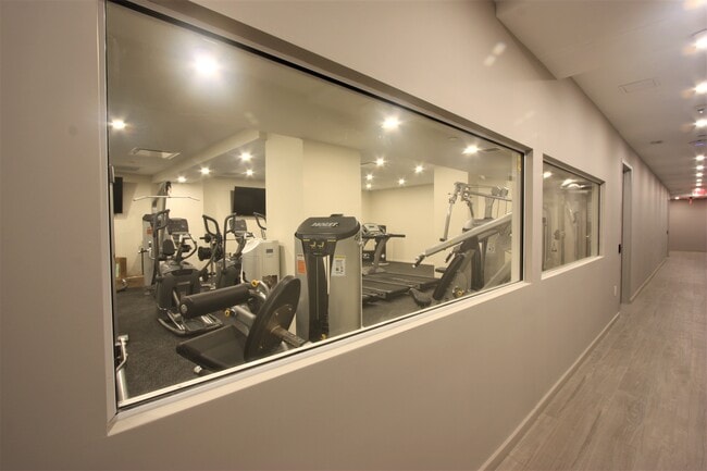 Photo - 661 Lincoln Pl