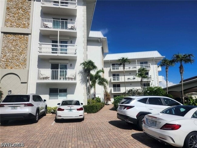 Photo - 3000 Gulf Shore Blvd N Unit 113