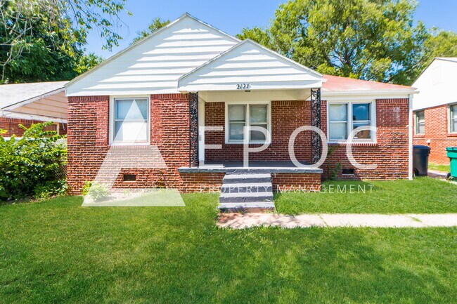 Photo - 2127 Hardin Dr