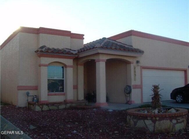 Photo - 223 Gonzales St